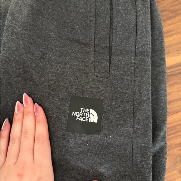 The North Face Men's Charcoal Joggers - Picture 3 of 10